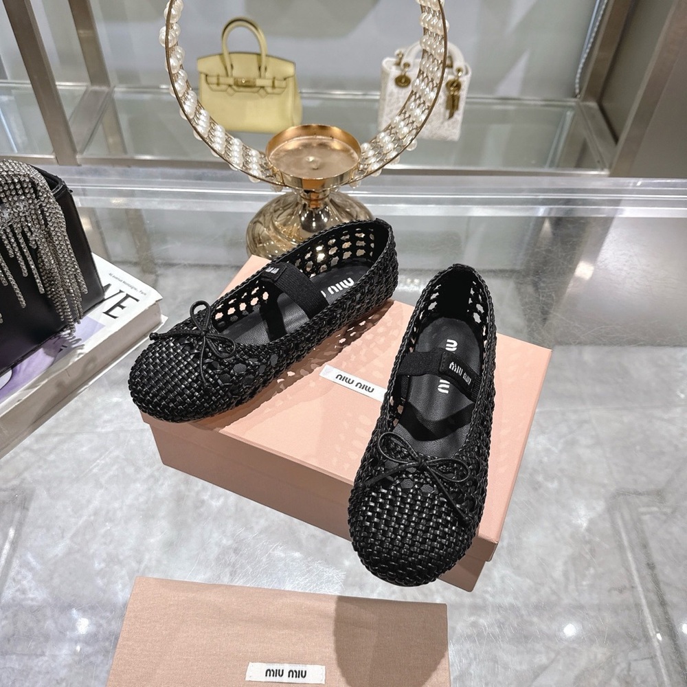 Miu Miu Black Woven Mary Jane Ballet Flats - Picture 4 of 6
